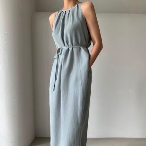 夏季简约挂脖压褶露肩小心机系带收腰开叉连衣裙小黑裙