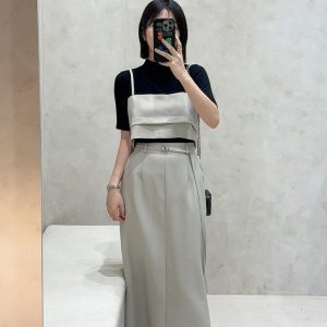 新款小众设计感高腰后开叉半身裙