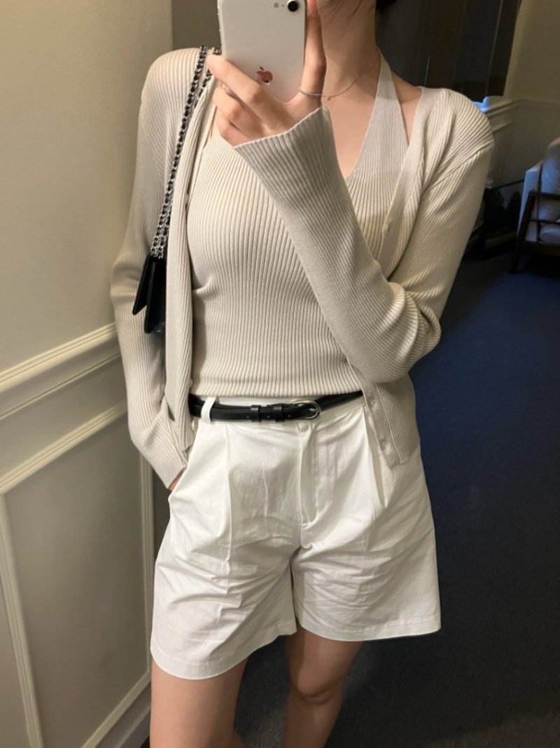 Ｖ领修身百搭挂脖背心+单排扣针织衫外套女 - 图片 2